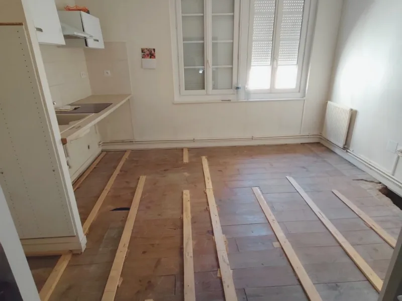 Plancher ancien repris à la lambourde par RECB82 avant pose du parquet