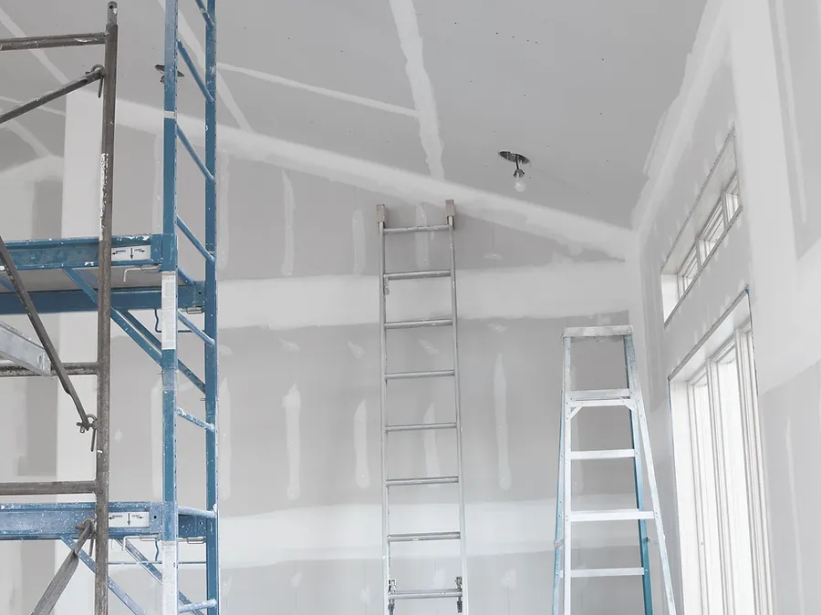 Aménagement intérieur à Montauban : cloisons en plaques de plâtre montées par RECB82